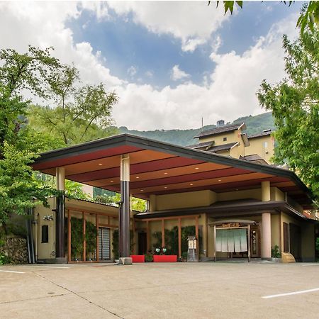 Shosenkaku Kagetsu Hotel Yuzawa  Buitenkant foto