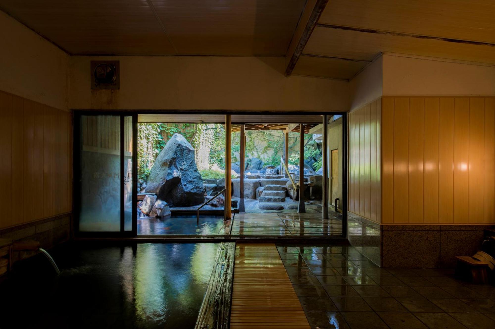 Shosenkaku Kagetsu Hotel Yuzawa  Buitenkant foto